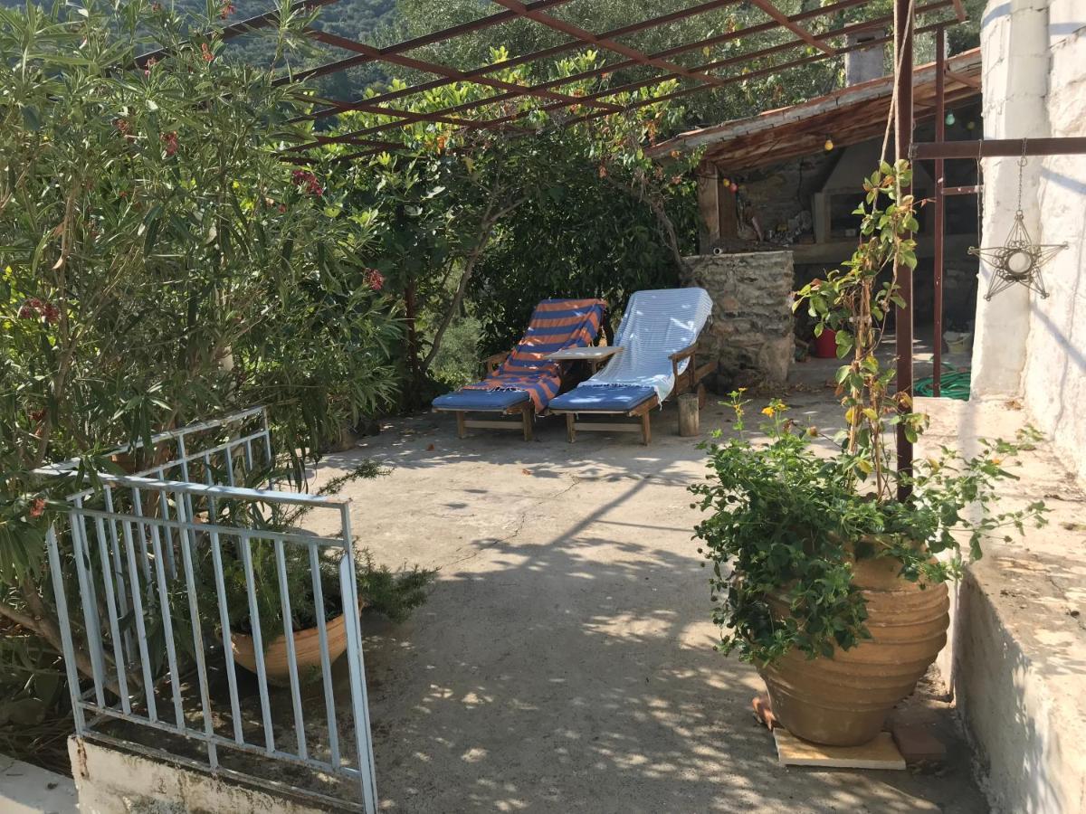 Maison Charme Avec Piscine Privee, Pres De La Mer A Sappounakeika, Tyros Sapounakeika Buitenkant foto